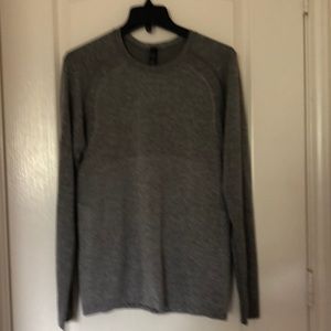 Lululemon long sleeve shirt
